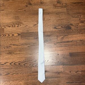 Birdy Grey Classic White Tie